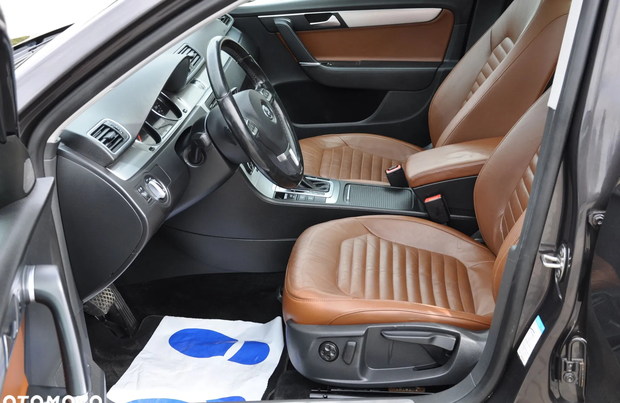 Volkswagen Passat cena 39900 przebieg: 240000, rok produkcji 2011 z Zawadzkie małe 781